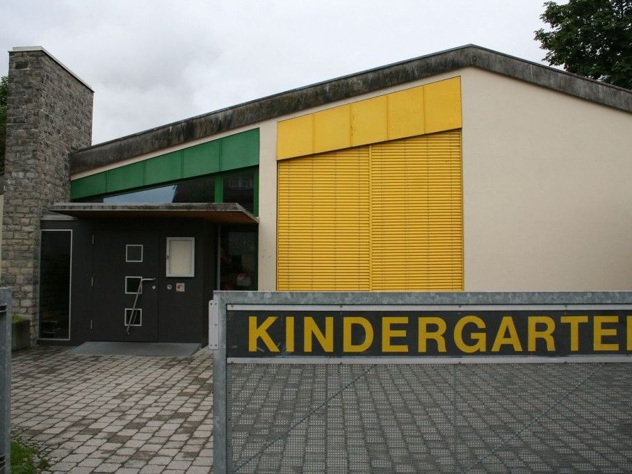 Derzeit ist der Kindergarten Bahnhofstraße verwaist – das wird sich spätestens im Herbst ändern, der Kindergarten platzt aus allen Nähten. Derzeit ist der Kindergarten Bahnhofstraße verwaist – das wird sich spätestens im Herbst ändern, der Kindergarten platzt aus allen Nähten.