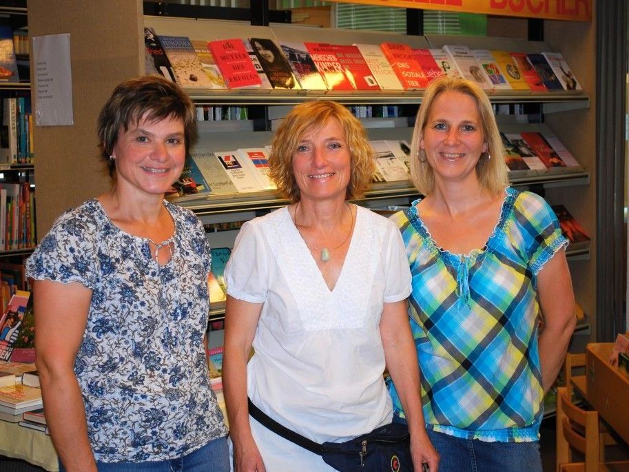 Die Mitarbeiterinnen der Bibliothek Rankweil: (v.l.n.r.) Karin Breuß, Maria Berloffa und Karin Jochum Die Mitarbeiterinnen der Bibliothek Rankweil: (v.l.n.r.) Karin Breuß, Maria Berloffa und Karin Jochum