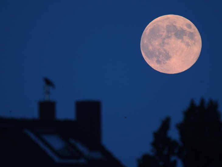 Mondstaub birgt Gefahren für Haut, Augen und Atemwege. Mondstaub birgt Gefahren für Haut, Augen und Atemwege.