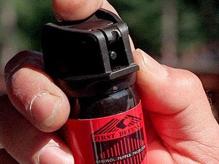 Polizisten wurden in der City mit Pfefferspray attackiert. Polizisten wurden in der City mit Pfefferspray attackiert.