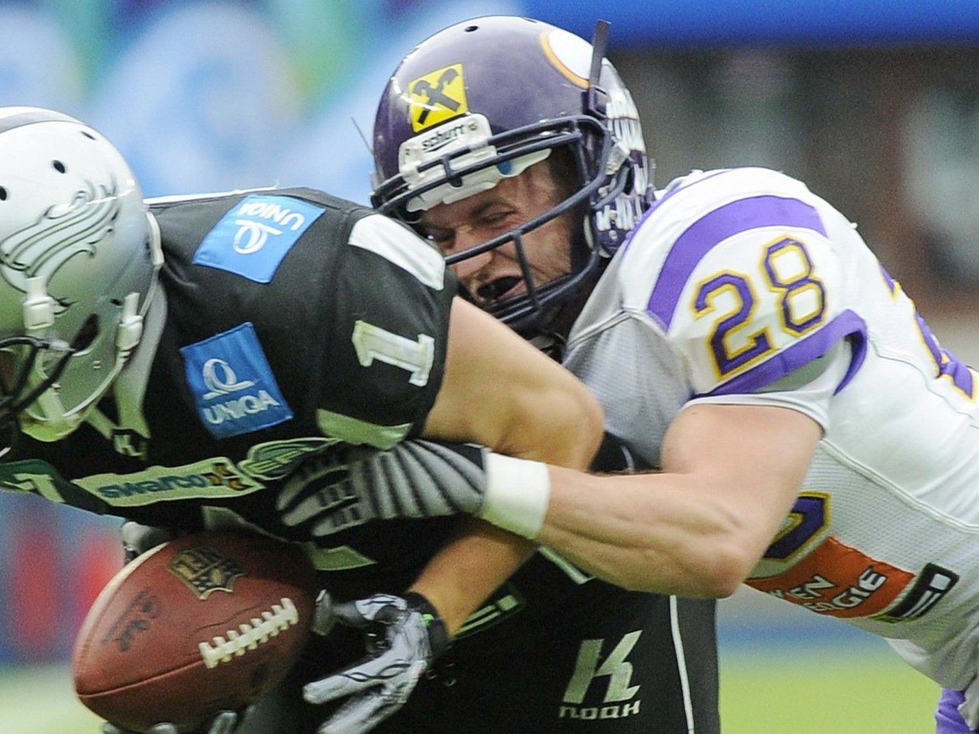 Die Raiffeisen Vikings treffen in der Austrian Bowl erneut auf die Tirol Raiders. Die Raiffeisen Vikings treffen in der Austrian Bowl erneut auf die Tirol Raiders.