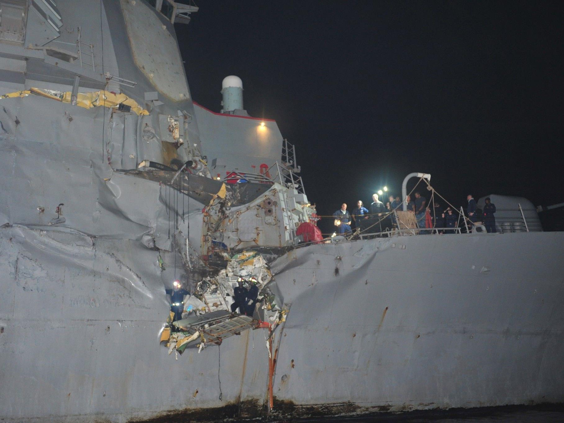 Die Schäden an der USS Porter scheinen durchaus beträchtlich zu sein.