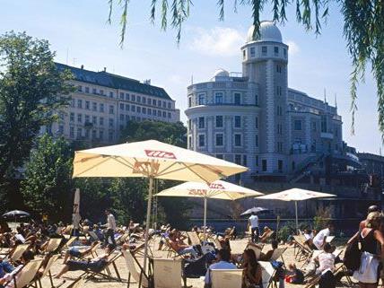 Die Wiener Schattenfestspiele gastieren in Salzburg und Bregenz
