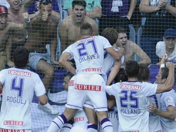 Wir berichten live vom Spiel SV Ried gegen FK Austria Wien. Wir berichten live vom Spiel SV Ried gegen FK Austria Wien.