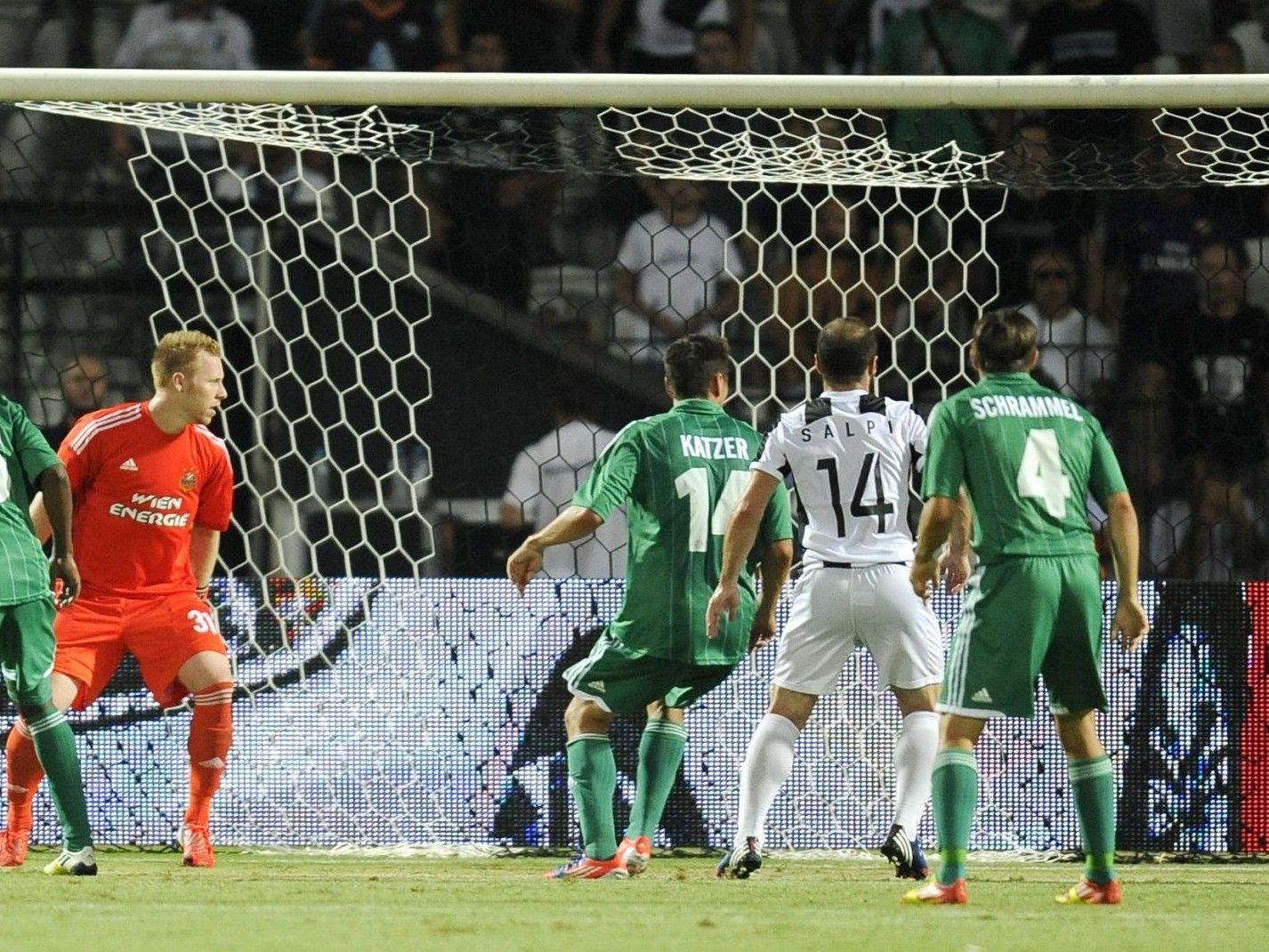 Rapid Wien verlor in der EL-Quali gegen PAOK Saloniki mit 1:2. Rapid Wien verlor in der EL-Quali gegen PAOK Saloniki mit 1:2.