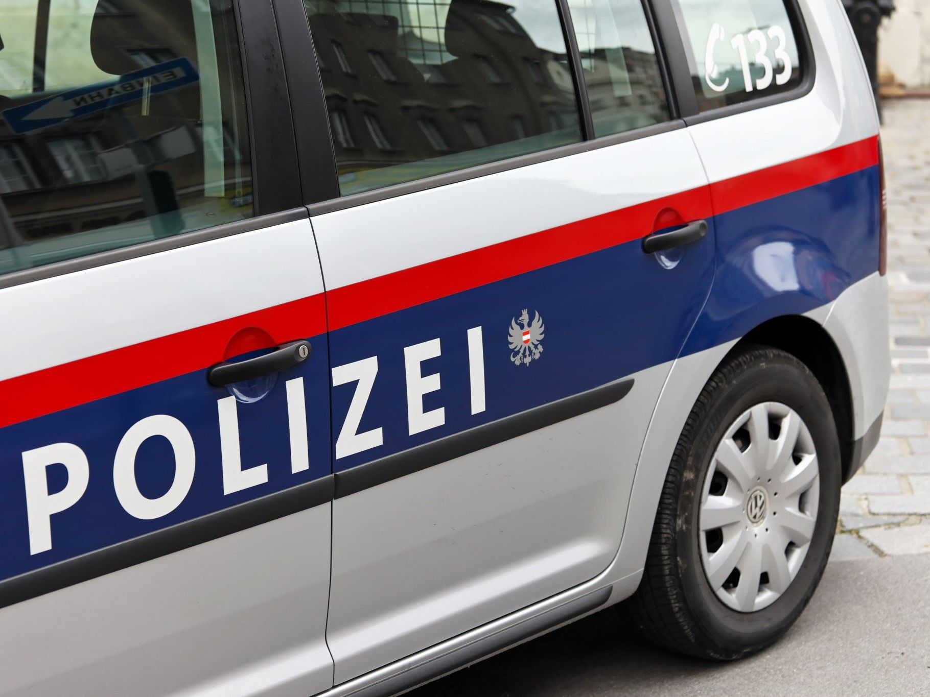 Mädchen abgedrängt: Die Polizei sucht nach einem Lieferwagen mit Bregenzer Kennzeichen. Mädchen abgedrängt: Die Polizei sucht nach einem Lieferwagen mit Bregenzer Kennzeichen.