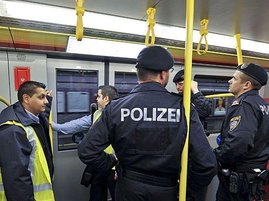 Die Wiener Polizei ist regelmäßig in der U-Bahn im Einsatz