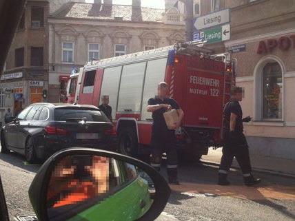 Eine Person wurde bei dem Unfall auf der Breitenfurter Straße am Freitagnachmittag verletzt.
