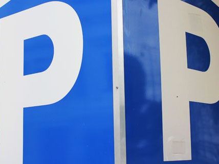 Ursula Stenzel fordert Anrainerparkplätze in der City. Ursula Stenzel fordert Anrainerparkplätze in der City.