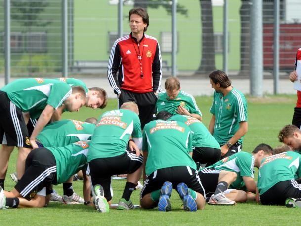 Rapid-Trainer Schöttel will Derby-Sieg einfahren Rapid-Trainer Schöttel will Derby-Sieg einfahren