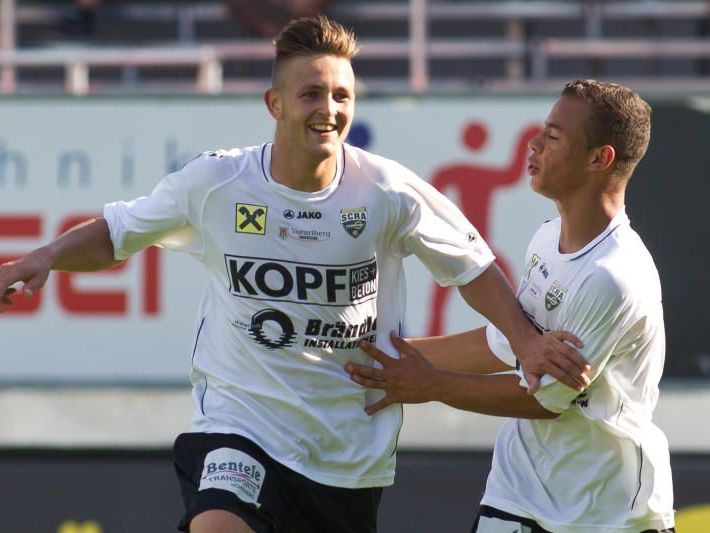 Fabian Flatz schoss das zweite Saisontor und wieder gegen eine Ländlemannschaft. Fabian Flatz schoss das zweite Saisontor und wieder gegen eine Ländlemannschaft.