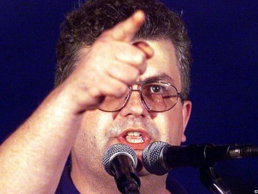 Nenad Canak mit neuen Vorwürfen konfrontiert Nenad Canak mit neuen Vorwürfen konfrontiert