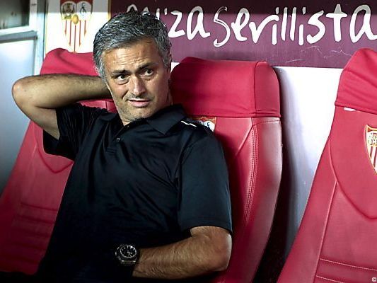 Jose Mourinho hofft auf Sieg gegen ManCity Jose Mourinho hofft auf Sieg gegen ManCity