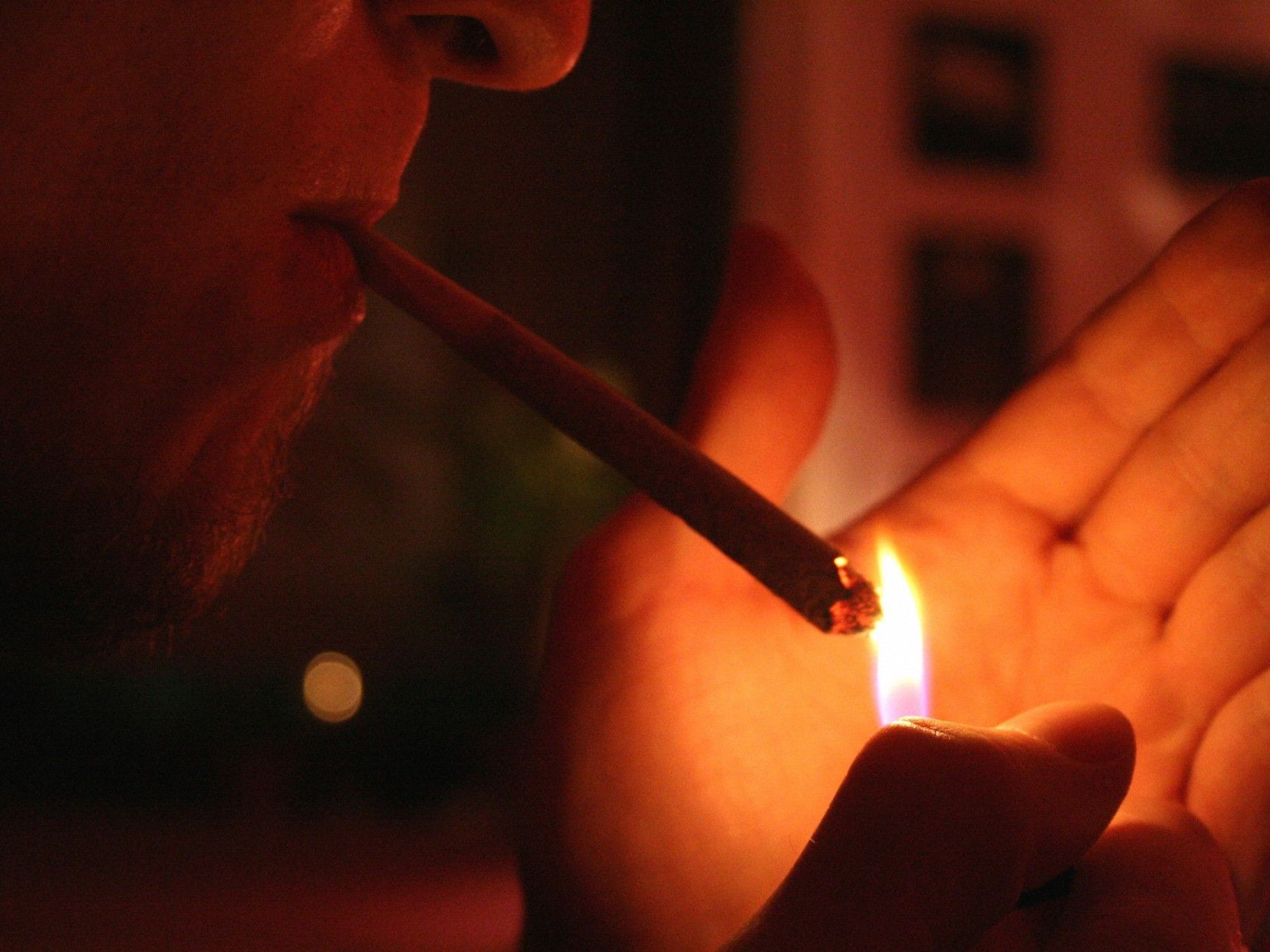Jahrelanger Streit um Schweizer Cannabis-Gesetz dürfte nun zu Ende sein. Jahrelanger Streit um Schweizer Cannabis-Gesetz dürfte nun zu Ende sein.