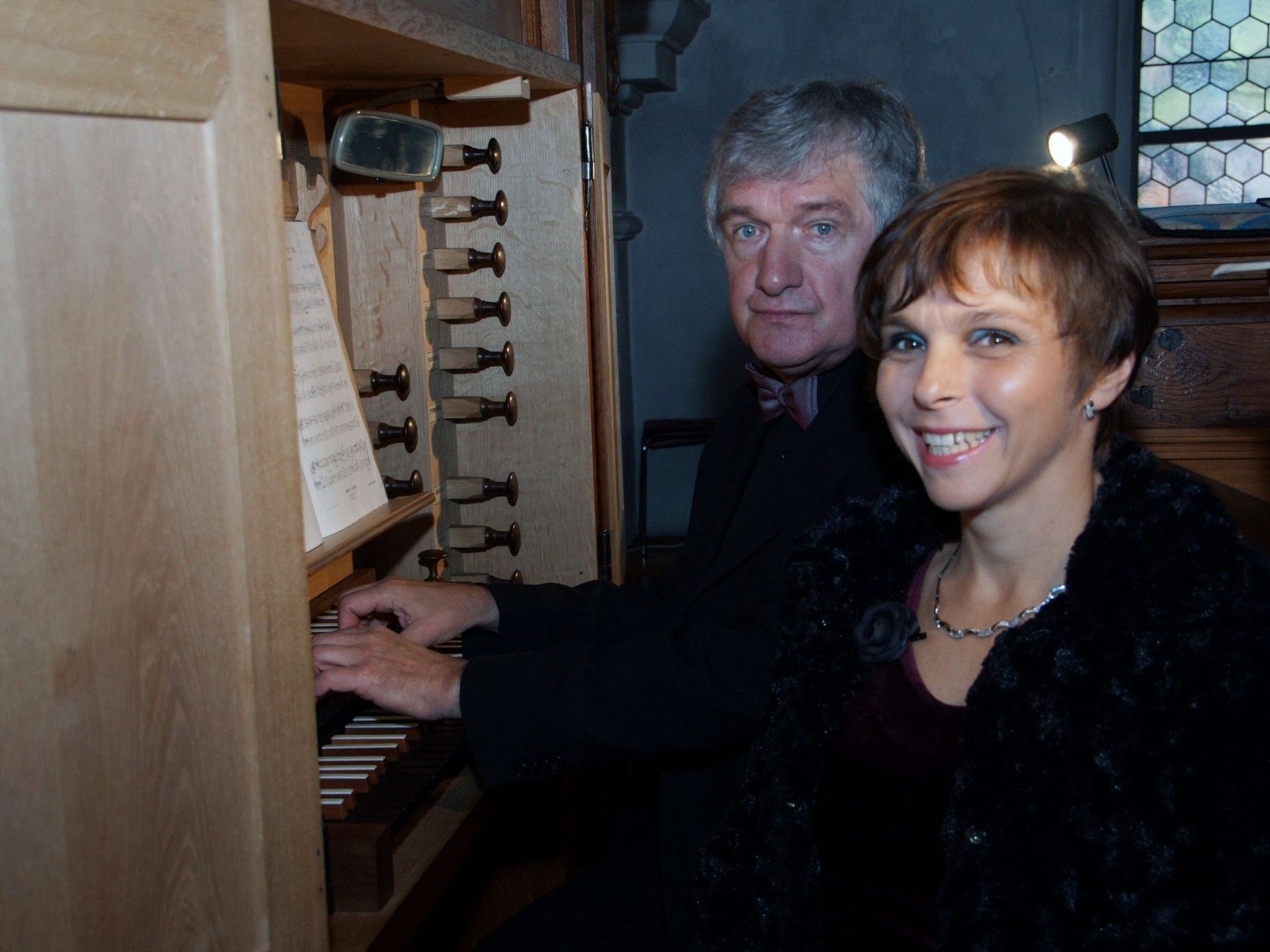 Boten polnische Sakralmusik in Vollendung: Julian Gembalski und Elzbieta Grodzka-Lopuszynska. Boten polnische Sakralmusik in Vollendung: Julian Gembalski und Elzbieta Grodzka-Lopuszynska.