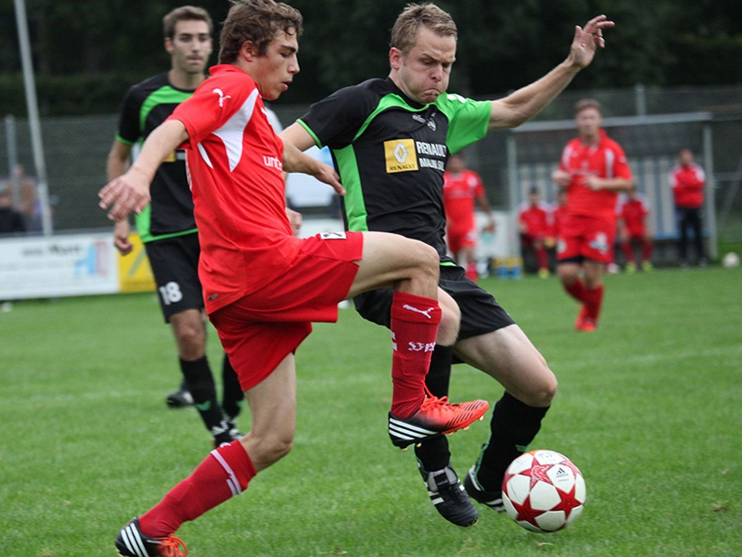 Thomas Bösch (re) erziette seinen ersten Treffer für den FC Sulz. Thomas Bösch (re) erziette seinen ersten Treffer für den FC Sulz.