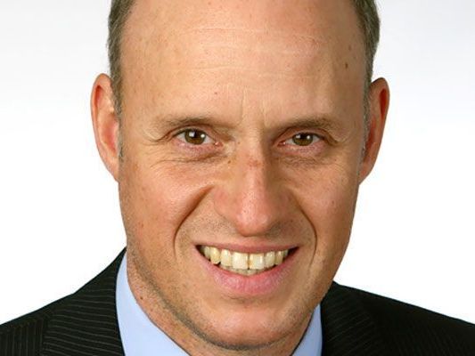 Das Kollegium des Landesschulrates hat Johannes Schwärzler für die Stelle des Landesschulinspektors für die technisch-gewerblichen und kaufmännischen Lehranstalten vorgeschlagen. Das Kollegium des Landesschulrates hat Johannes Schwärzler für die Stelle des Landesschulinspektors für die technisch-gewerblichen und kaufmännischen Lehranstalten vorgeschlagen.