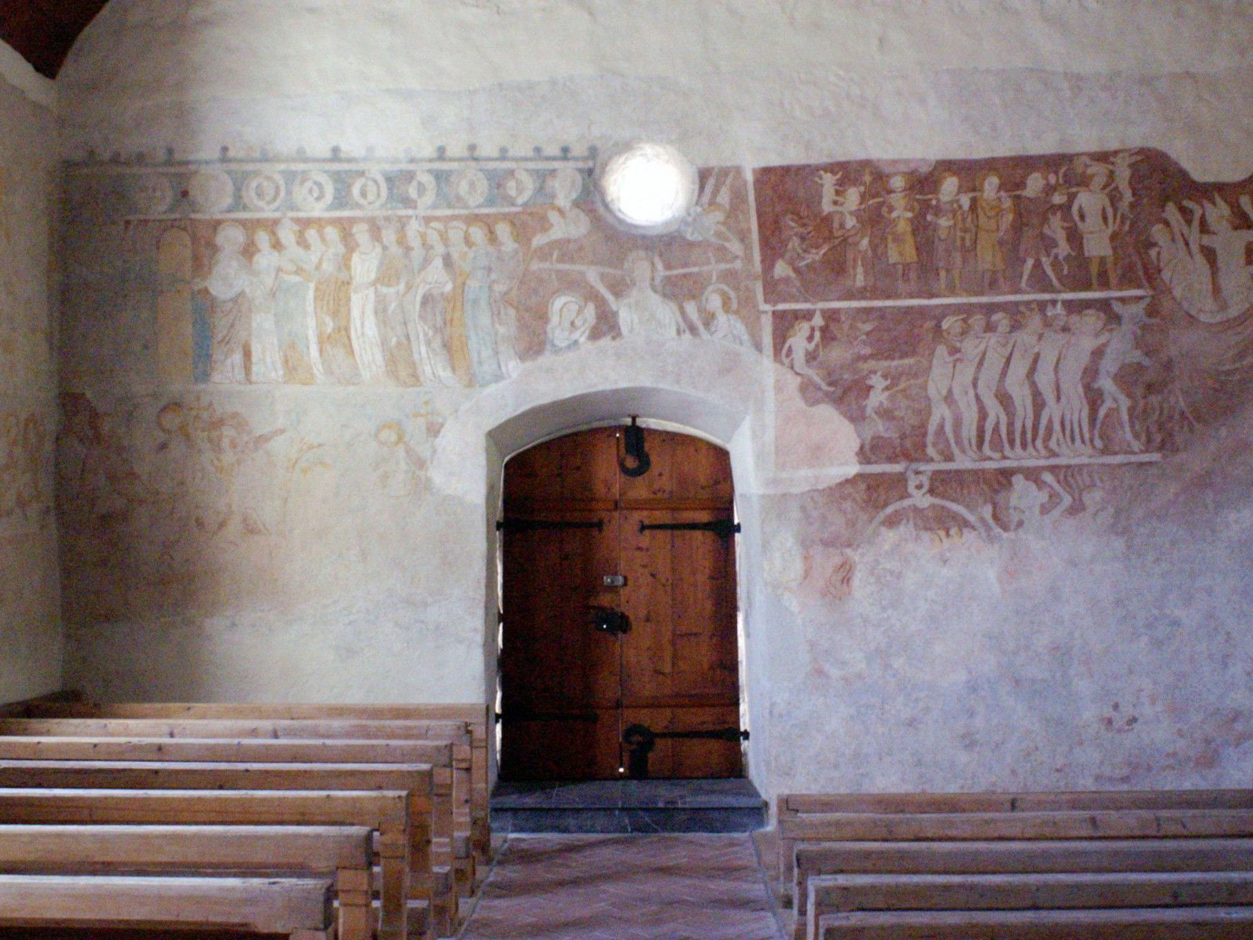 Die kunsthistorisch bedeutenden Gotik-Fresken in der Bludescher St. Nikolauskirche. Die kunsthistorisch bedeutenden Gotik-Fresken in der Bludescher St. Nikolauskirche.