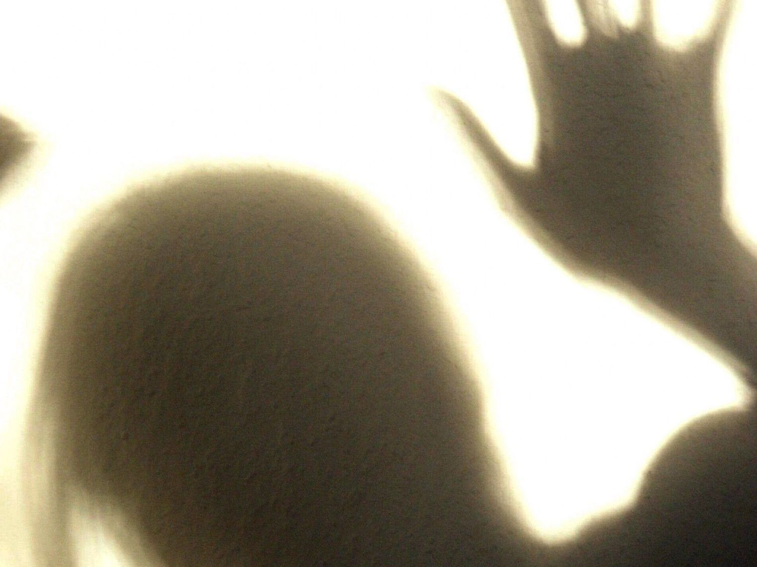 Mutmaßlicher Serienvergewaltiger am Dienstag wegen Belästigung einer 13-Jährigen festgenommen. Mutmaßlicher Serienvergewaltiger am Dienstag wegen Belästigung einer 13-Jährigen festgenommen.