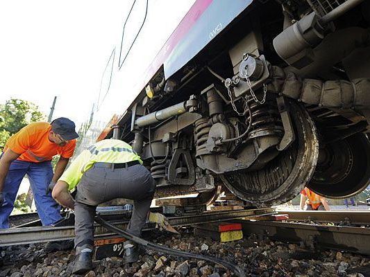 Der entgleiste Intercity, der weggeschaffen werden musste