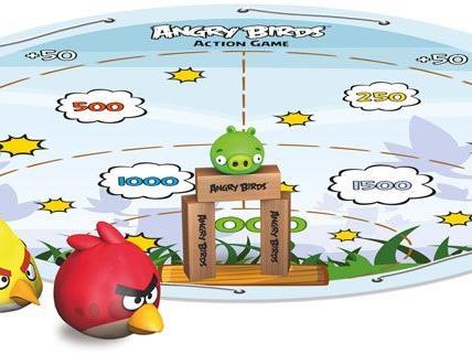 VIENNA.AT verlost vier Mal das Outdoor-Action-Game "Angry Birds" von Piatnik.