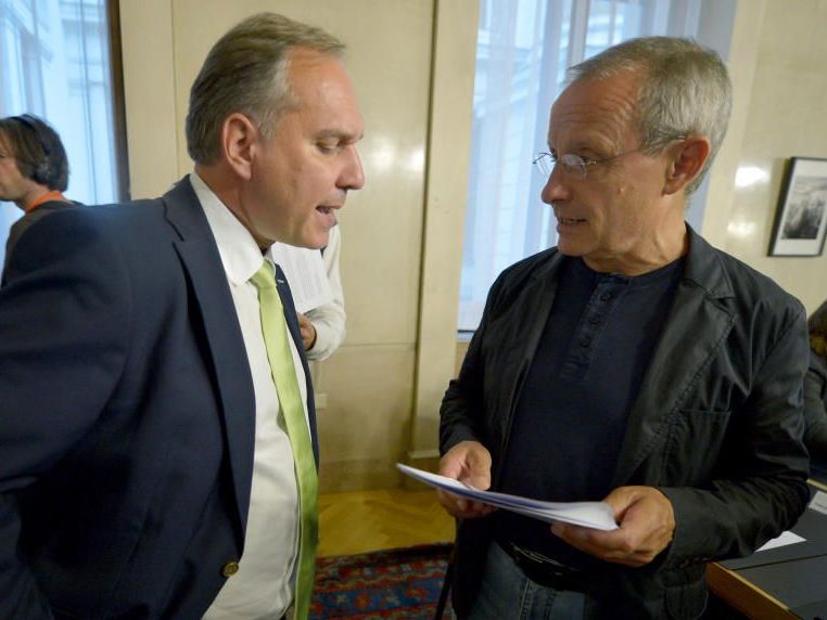 FPÖ-Fraktionsführer Walter Rosenkranz (l.) und der Fraktionsführer der Grünen, Peter Pilz FPÖ-Fraktionsführer Walter Rosenkranz (l.) und der Fraktionsführer der Grünen, Peter Pilz