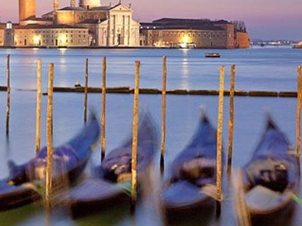 Am Donnerstag startet Vittorio Orio seine Reise mit der Gondel in Wien. Am Donnerstag startet Vittorio Orio seine Reise mit der Gondel in Wien.