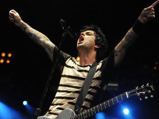 Der Green Day-Frontmann begibt sich freiwillig auf Entzug.