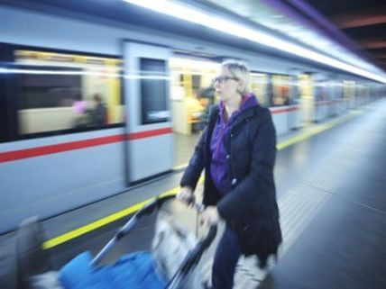 Bis Montag kann man online noch seine Stimme abgeben - für die neue Stimme der Wiener Linien. Bis Montag kann man online noch seine Stimme abgeben - für die neue Stimme der Wiener Linien.
