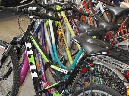 Polizei Niederösterreich hat über 200 Fahrraddiebstähle geklärt Polizei Niederösterreich hat über 200 Fahrraddiebstähle geklärt