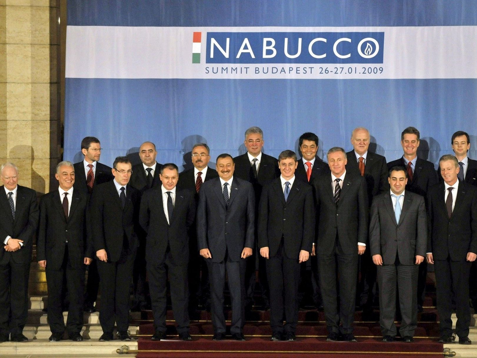 Nabucco Treffen 2009 in Budapest mit Wirtschaftsminister Reinhold Mitterlehner. Nabucco Treffen 2009 in Budapest mit Wirtschaftsminister Reinhold Mitterlehner.