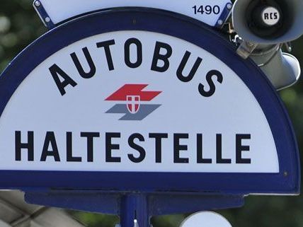 Mann bei Bushaltestelle in Wien-Brigittenau überfallen Mann bei Bushaltestelle in Wien-Brigittenau überfallen