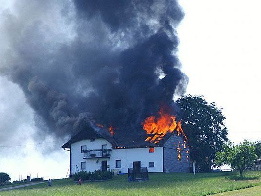 In Langenlebarn brannte nachts ein Ferienhaus nieder In Langenlebarn brannte nachts ein Ferienhaus nieder