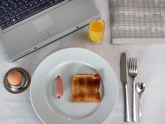 Frühstück und Arbeit lassen sich in manchen Lokalen bestens verbinden