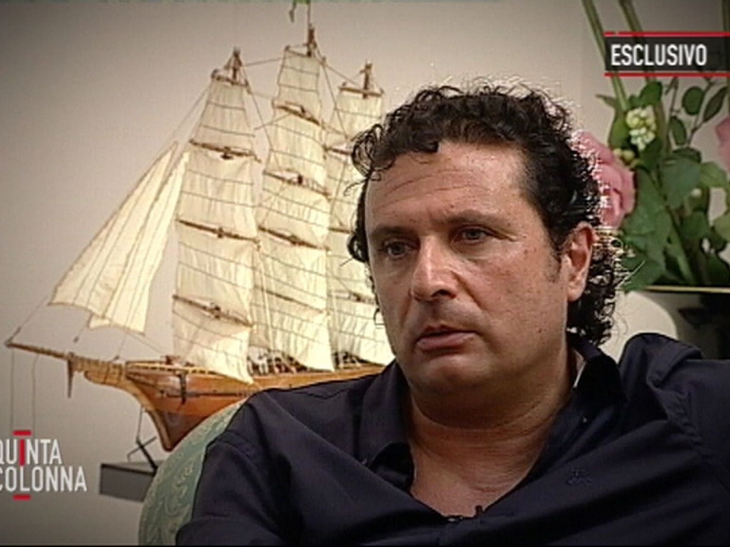Kapitän Schettino muss erstmals vor Gericht erscheinen. Kapitän Schettino muss erstmals vor Gericht erscheinen.