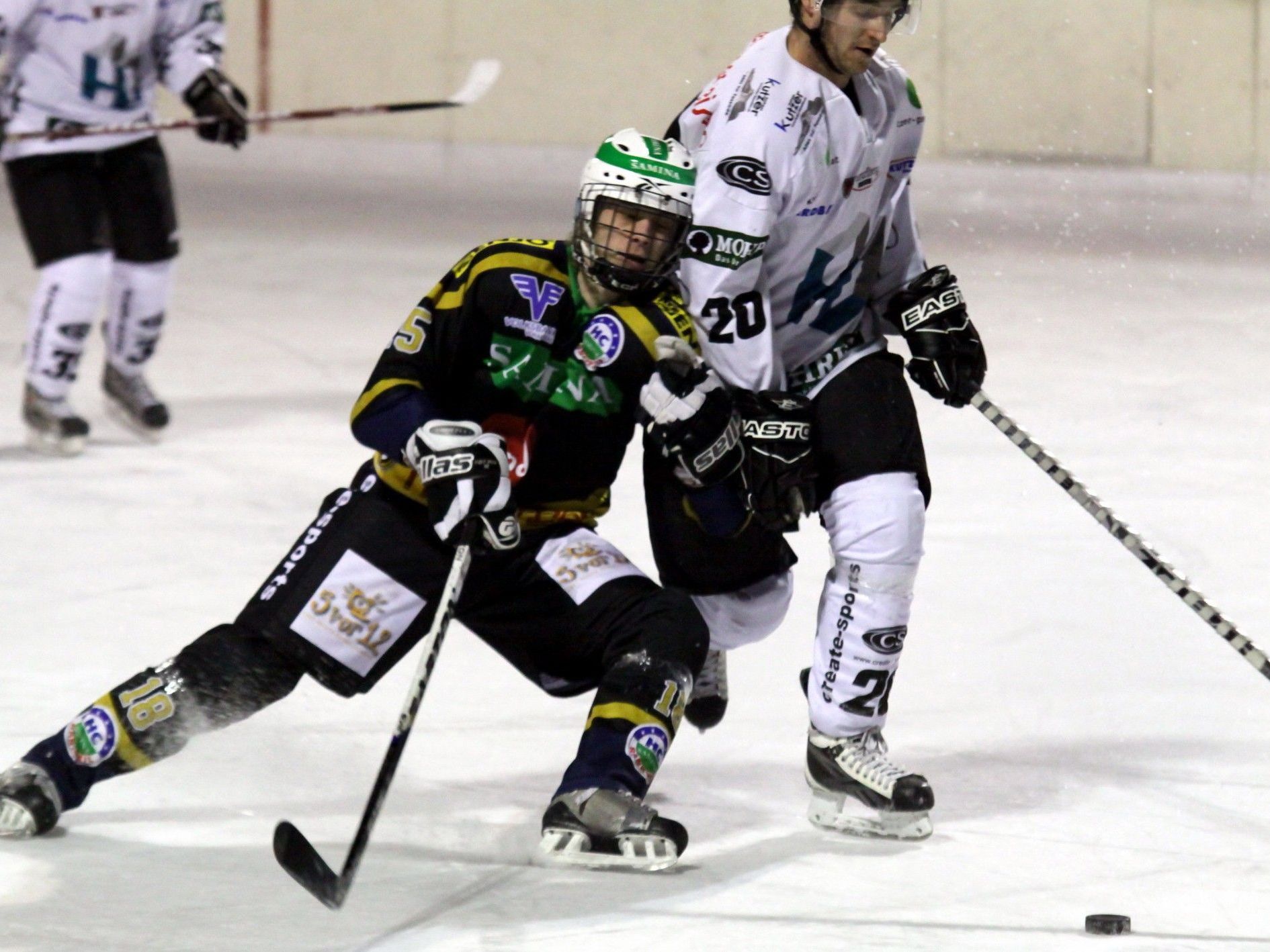 HC Samina Rankweil verlor die Schweiz-Premiere in der Overtime in Flims mit 6:7-Toren. HC Samina Rankweil verlor die Schweiz-Premiere in der Overtime in Flims mit 6:7-Toren.