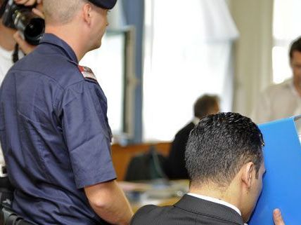 Beim Fesselmord-Prozess in Wien Beim Fesselmord-Prozess in Wien