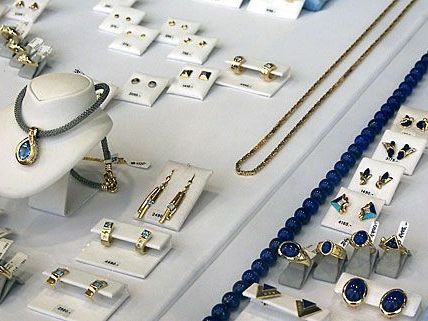 Die beiden Männer schlugen in einem Schmuck-Geschäft auf der Kärntnerstraße zu