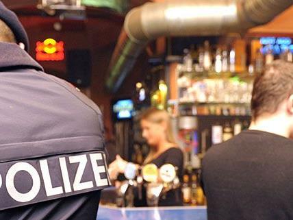Die Polizei führte österreichweit Razzien durch - und schnappte in Wien fünf Personen