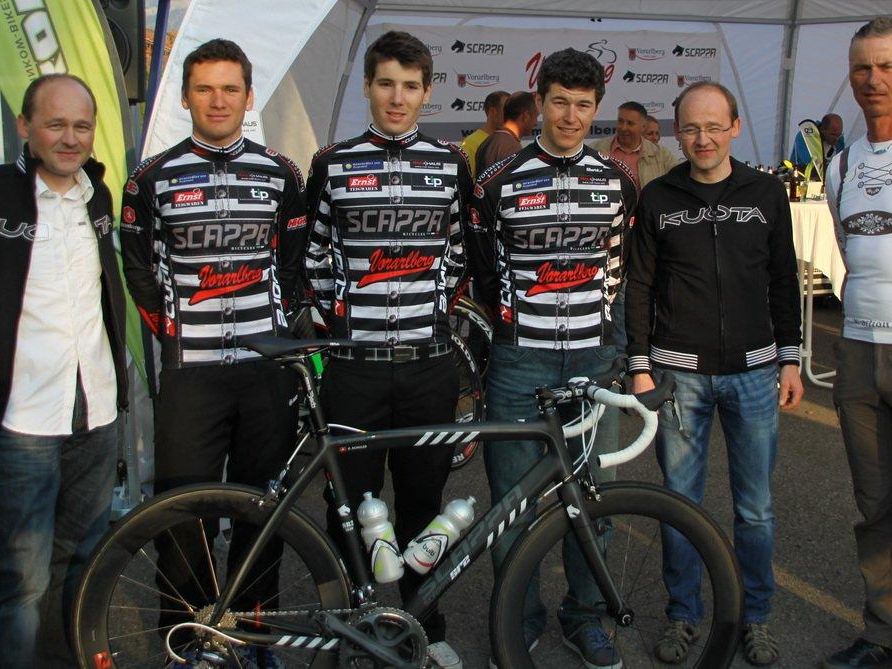 Das Team Vorarlberg mit den Ländle-Athleten und Manager Tom Kofler freut sich auf euren Besuch. Das Team Vorarlberg mit den Ländle-Athleten und Manager Tom Kofler freut sich auf euren Besuch.