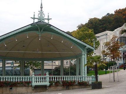 Ein kriminalist fasste während seines Kuraufenthalts in Baden Trickdiebe. Ein kriminalist fasste während seines Kuraufenthalts in Baden Trickdiebe.