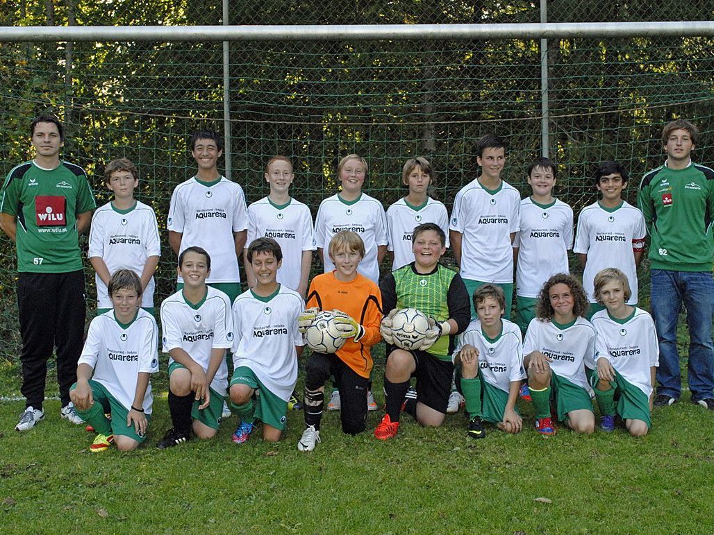 Die Spielgemeinschaft Montafon U13 ist nach sieben von neun Meisterschaftsspielen ungeschlagen. Die Spielgemeinschaft Montafon U13 ist nach sieben von neun Meisterschaftsspielen ungeschlagen.