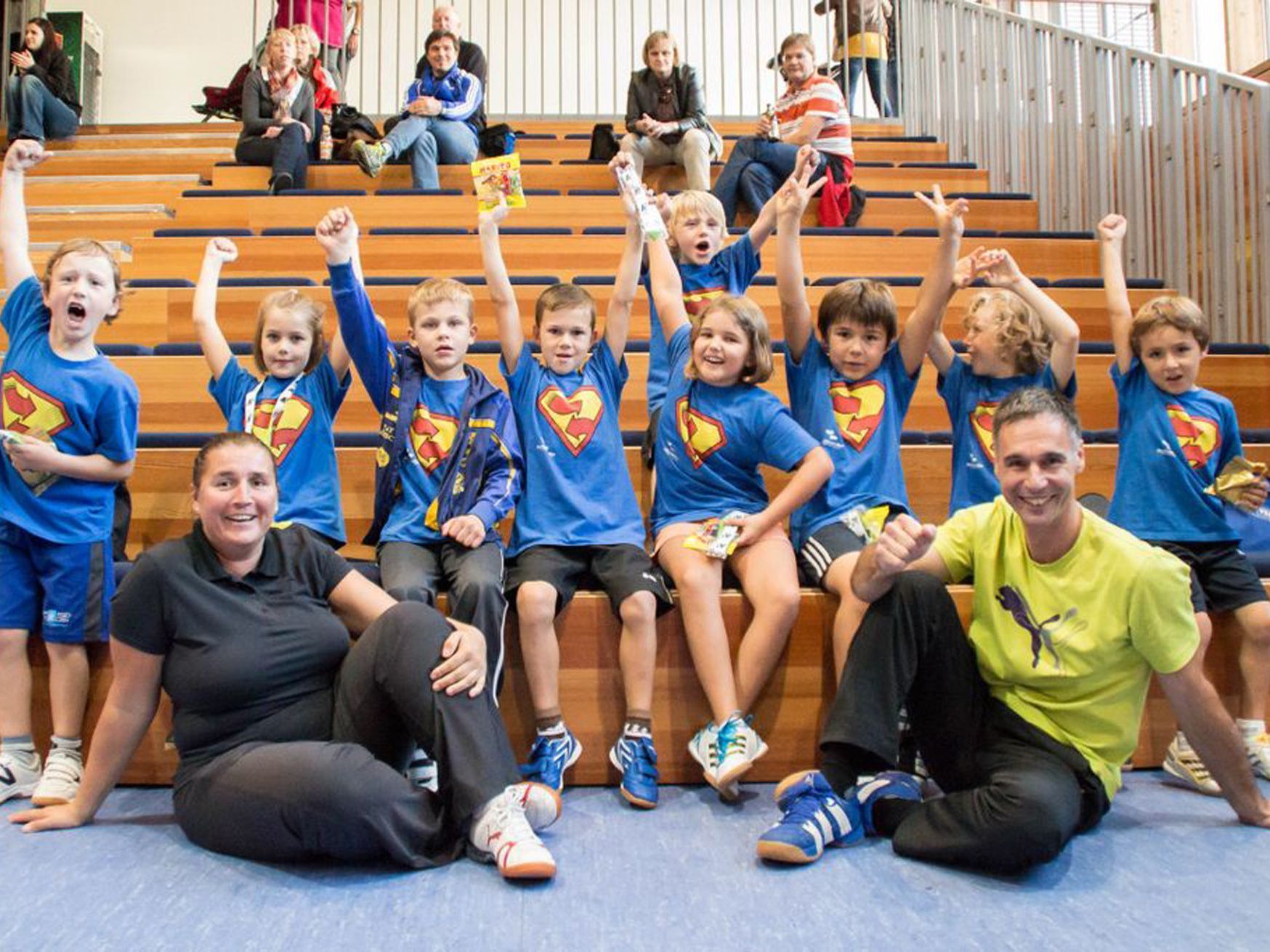 Freuten sich über ihre tolle Leistung in Bregenz das Ballsportteam der TS Klaus. Freuten sich über ihre tolle Leistung in Bregenz das Ballsportteam der TS Klaus.
