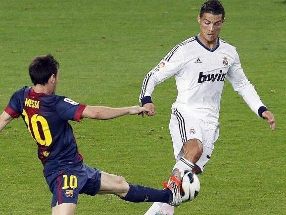 Kampf der Giganten: Christano Ronaldo gegen Lionel Messi