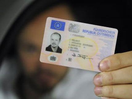 Mehrfach war der 46-jährige Wiener wegen Fahrens ohne Führerschein angezeigt worden.
