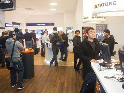Der erste gemeinsame Shop von Samsung und orange öffente am Montag am Wiener Stephansplatz.