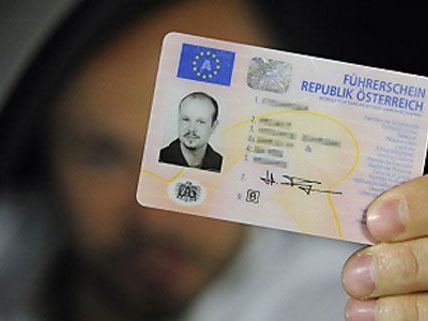 Zahlreiche Anträge auf Scheckkartenführerscheine trudeln in Wien ein. Zahlreiche Anträge auf Scheckkartenführerscheine trudeln in Wien ein.