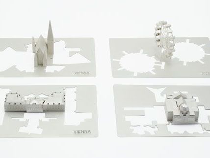 Sechs Design-Souvenirs stehen derzeit online zur Wahl. Sechs Design-Souvenirs stehen derzeit online zur Wahl.