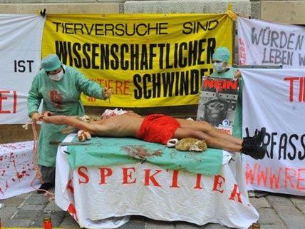 Tierschutzaktion der sehr anschaulichen Art am Montag in Wien.