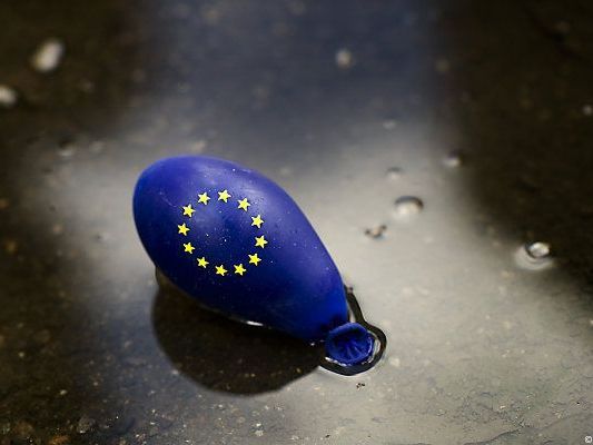 Streik gegen drohende Budgetkürzungen Streik gegen drohende Budgetkürzungen